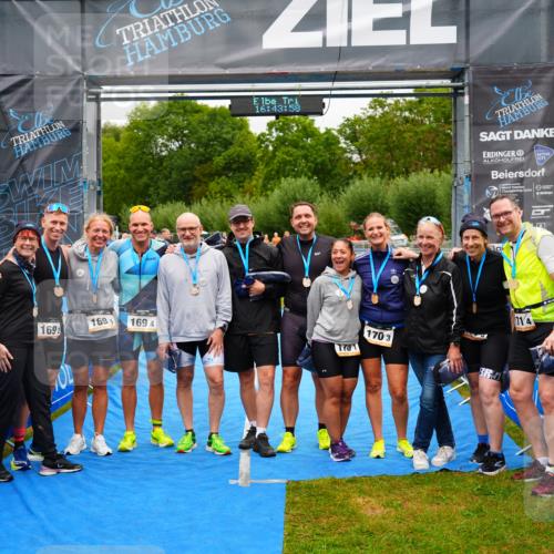 30.08.2026 - Elbe Triathlon Hamburg LAZAROV Photography http://msf.ph/oto/10044404 30.08.2026 16:43:57 Ziel  meine-sportfotos.de