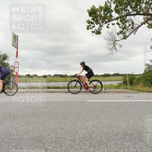 30.08.2026 - Elbe Triathlon Hamburg Michael Burmester http://msf.ph/oto/10044405 30.08.2026 14:15:07 Radfahren 160, 167 meine-sportfotos.de