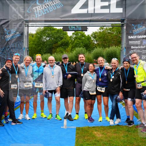 30.08.2026 - Elbe Triathlon Hamburg LAZAROV Photography http://msf.ph/oto/10044410 30.08.2026 16:43:57 Ziel  meine-sportfotos.de