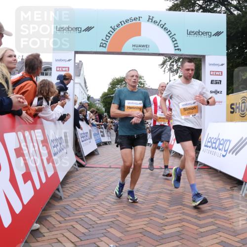 30.08.2026 - Blankeneser Heldenlauf Lena Gebhardt http://msf.ph/oto/10044455 30.08.2026 11:49:59 Ziel 2054, 2178, 2365, 2550, 2569, 2617, 2674 meine-sportfotos.de