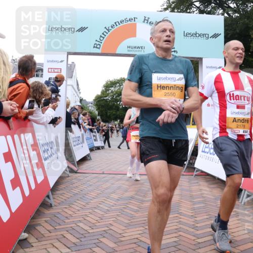 30.08.2026 - Blankeneser Heldenlauf Lena Gebhardt http://msf.ph/oto/10044495 30.08.2026 11:50:00 Ziel 2054, 2178, 2550, 2569, 2617, 2674 meine-sportfotos.de