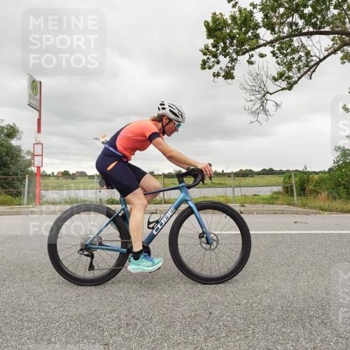 30.08.2026 - Elbe Triathlon Hamburg Michael Burmester http://msf.ph/oto/10044507 30.08.2026 14:16:04 Radfahren 132, 165, 172, 176, 179 meine-sportfotos.de