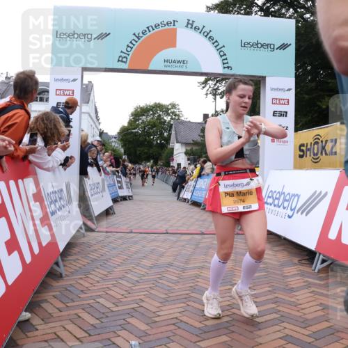 30.08.2026 - Blankeneser Heldenlauf Lena Gebhardt http://msf.ph/oto/10044511 30.08.2026 11:50:01 Ziel 2054, 2178, 2550, 2569, 2617, 2674 meine-sportfotos.de