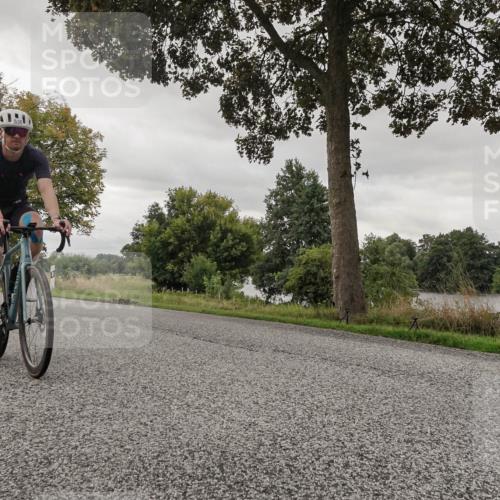 30.08.2026 - Elbe Triathlon Hamburg Michael Burmester http://msf.ph/oto/10044520 30.08.2026 09:24:01 Radfahren 240, 535, 583, 612, 621, 643 meine-sportfotos.de