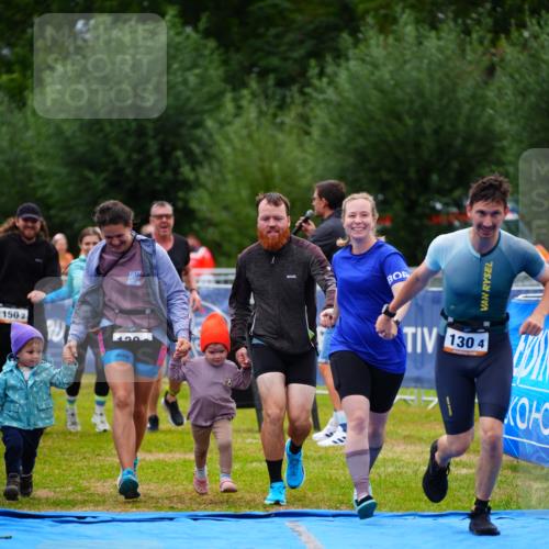 30.08.2026 - Elbe Triathlon Hamburg LAZAROV Photography http://msf.ph/oto/10044575 30.08.2026 16:45:12 Ziel  meine-sportfotos.de