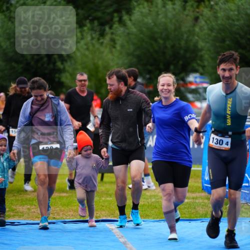 30.08.2026 - Elbe Triathlon Hamburg LAZAROV Photography http://msf.ph/oto/10044591 30.08.2026 16:45:13 Ziel  meine-sportfotos.de