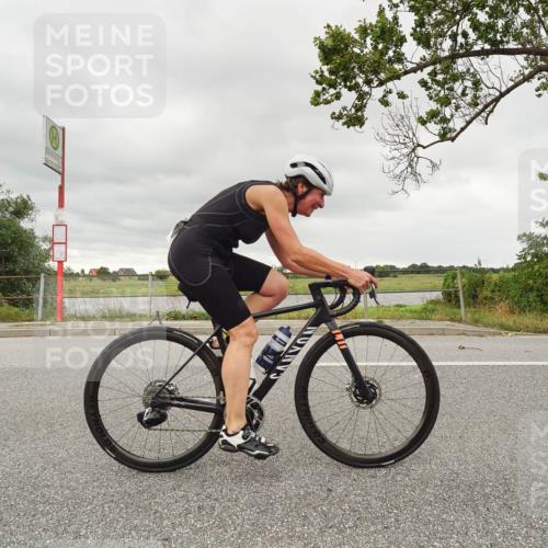 30.08.2026 - Elbe Triathlon Hamburg Michael Burmester http://msf.ph/oto/10044610 30.08.2026 14:16:36 Radfahren 151, 173 meine-sportfotos.de