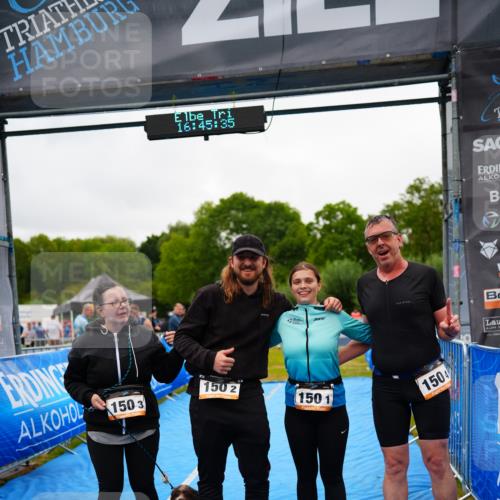 30.08.2026 - Elbe Triathlon Hamburg LAZAROV Photography http://msf.ph/oto/10044643 30.08.2026 16:45:34 Ziel  meine-sportfotos.de