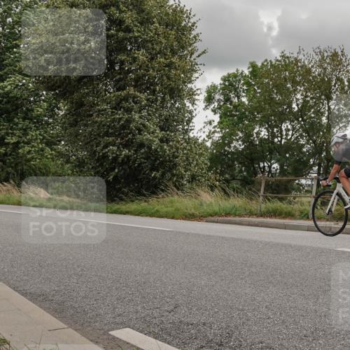 30.08.2026 - Elbe Triathlon Hamburg Michael Burmester http://msf.ph/oto/10044652 30.08.2026 15:09:10 Radfahren  meine-sportfotos.de