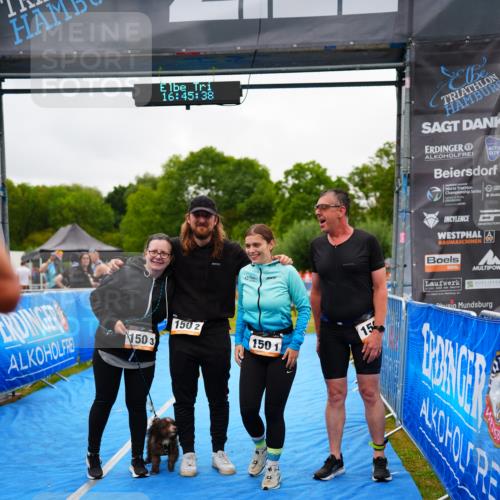 30.08.2026 - Elbe Triathlon Hamburg LAZAROV Photography http://msf.ph/oto/10044687 30.08.2026 16:45:37 Ziel  meine-sportfotos.de