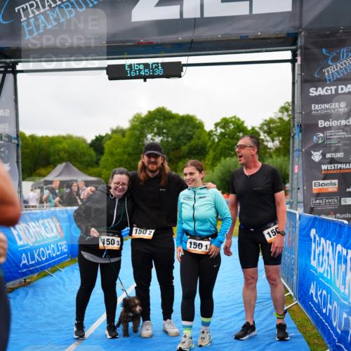 30.08.2026 - Elbe Triathlon Hamburg LAZAROV Photography http://msf.ph/oto/10044694 30.08.2026 16:45:37 Ziel  meine-sportfotos.de