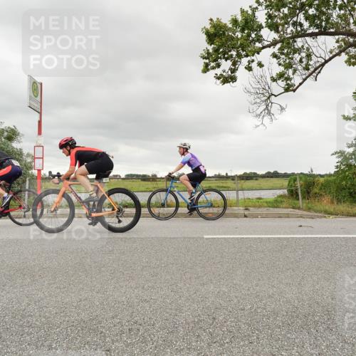 30.08.2026 - Elbe Triathlon Hamburg Michael Burmester http://msf.ph/oto/10044696 30.08.2026 14:17:13 Radfahren 142 meine-sportfotos.de