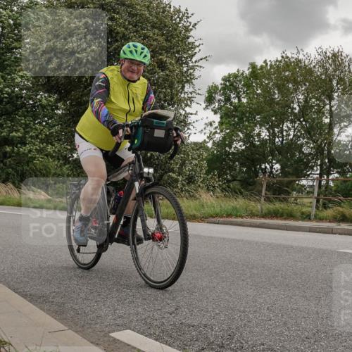 30.08.2026 - Elbe Triathlon Hamburg Michael Burmester http://msf.ph/oto/10044700 30.08.2026 15:11:23 Radfahren  meine-sportfotos.de