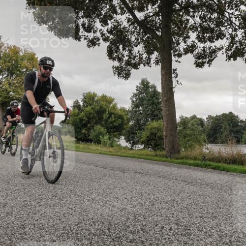30.08.2026 - Elbe Triathlon Hamburg Michael Burmester http://msf.ph/oto/10044757 30.08.2026 09:25:01 Radfahren 230, 491, 571, 663, 668 meine-sportfotos.de