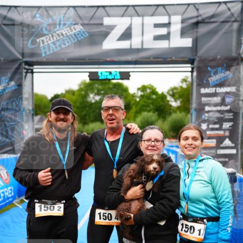 30.08.2026 - Elbe Triathlon Hamburg LAZAROV Photography http://msf.ph/oto/10044779 30.08.2026 16:46:15 Ziel  meine-sportfotos.de