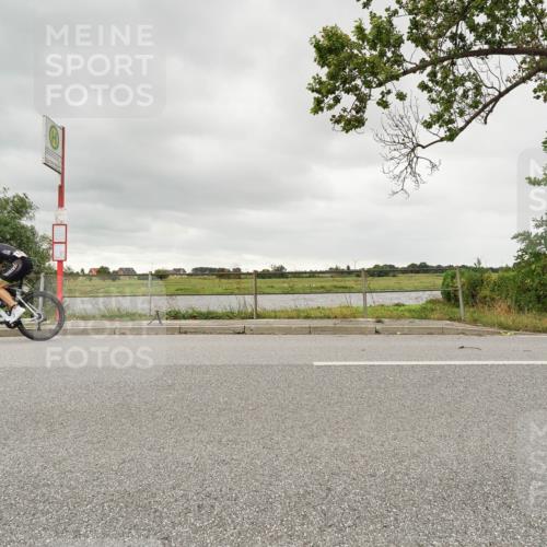 30.08.2026 - Elbe Triathlon Hamburg Michael Burmester http://msf.ph/oto/10044793 30.08.2026 14:17:56 Radfahren  meine-sportfotos.de