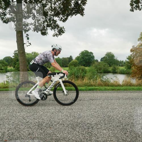 30.08.2026 - Elbe Triathlon Hamburg Michael Burmester http://msf.ph/oto/10044798 30.08.2026 09:14:17 Radfahren 253, 430, 543 meine-sportfotos.de