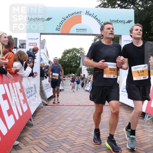 30.08.2026 - Blankeneser Heldenlauf Lena Gebhardt http://msf.ph/oto/10044819 30.08.2026 11:50:19 Ziel 2017, 2028, 2060, 2220, 2243, 2739, 2805, 2958 meine-sportfotos.de