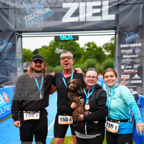 30.08.2026 - Elbe Triathlon Hamburg LAZAROV Photography http://msf.ph/oto/10044825 30.08.2026 16:46:18 Ziel  meine-sportfotos.de