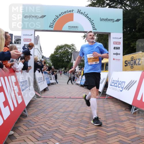 30.08.2026 - Blankeneser Heldenlauf Lena Gebhardt http://msf.ph/oto/10044915 30.08.2026 11:50:27 Ziel 2220, 2243, 2687 meine-sportfotos.de