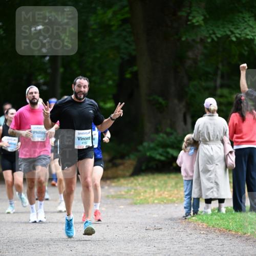 30.08.2026 - Blankeneser Heldenlauf Dr. Thomas Lammeyer http://msf.ph/oto/10044941 30.08.2026 11:21:52 Laufen 4222, 4192 meine-sportfotos.de