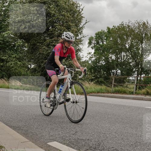 30.08.2026 - Elbe Triathlon Hamburg Michael Burmester http://msf.ph/oto/10044945 30.08.2026 15:18:52 Radfahren  meine-sportfotos.de
