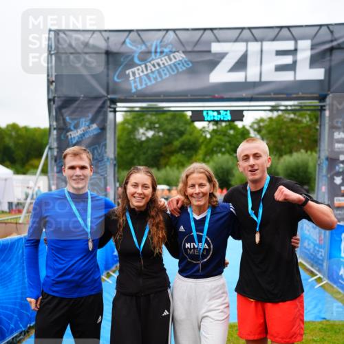 30.08.2026 - Elbe Triathlon Hamburg LAZAROV Photography http://msf.ph/oto/10044987 30.08.2026 16:47:24 Ziel  meine-sportfotos.de