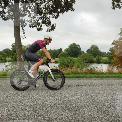 30.08.2026 - Elbe Triathlon Hamburg Michael Burmester http://msf.ph/oto/10044995 30.08.2026 09:15:01 Radfahren 180, 186, 194, 302, 493 meine-sportfotos.de