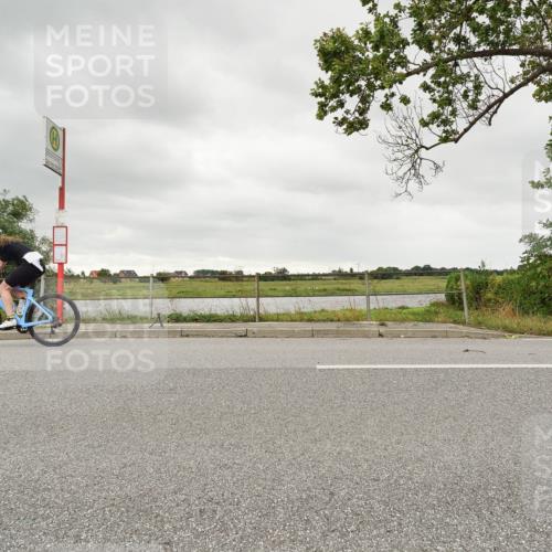 30.08.2026 - Elbe Triathlon Hamburg Michael Burmester http://msf.ph/oto/10045031 30.08.2026 14:19:38 Radfahren 131 meine-sportfotos.de