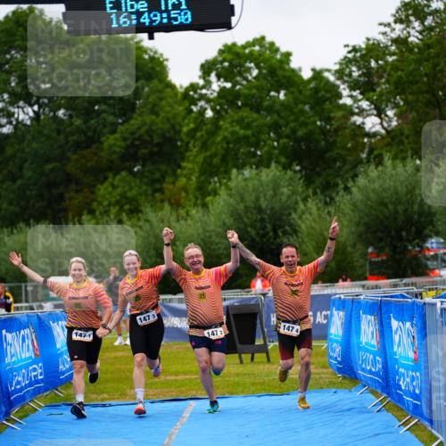 30.08.2026 - Elbe Triathlon Hamburg LAZAROV Photography http://msf.ph/oto/10045040 30.08.2026 16:49:50 Ziel  meine-sportfotos.de