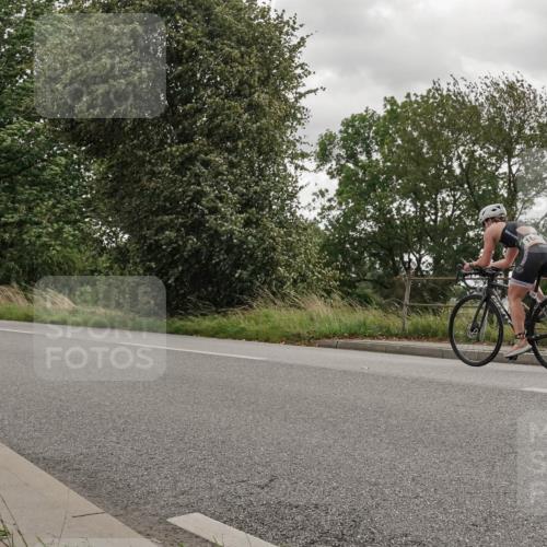 30.08.2026 - Elbe Triathlon Hamburg Michael Burmester http://msf.ph/oto/10045046 30.08.2026 15:21:17 Radfahren  meine-sportfotos.de