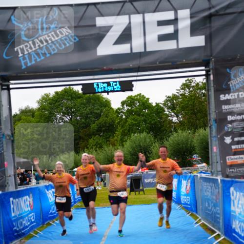 30.08.2026 - Elbe Triathlon Hamburg LAZAROV Photography http://msf.ph/oto/10045064 30.08.2026 16:49:52 Ziel  meine-sportfotos.de