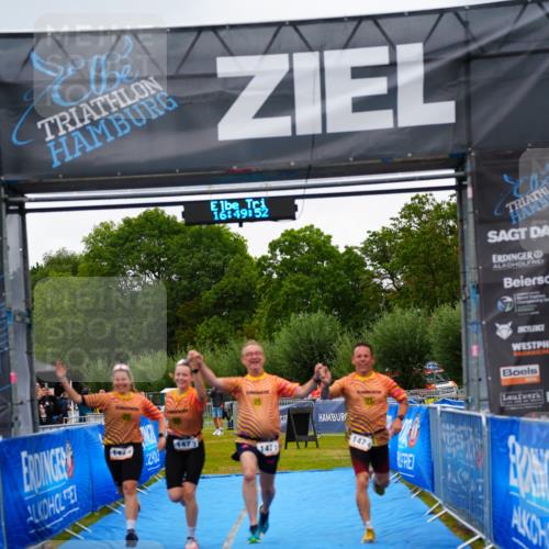30.08.2026 - Elbe Triathlon Hamburg LAZAROV Photography http://msf.ph/oto/10045069 30.08.2026 16:49:52 Ziel  meine-sportfotos.de