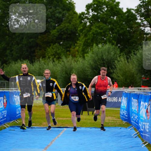 30.08.2026 - Elbe Triathlon Hamburg LAZAROV Photography http://msf.ph/oto/10045094 30.08.2026 16:50:07 Ziel  meine-sportfotos.de