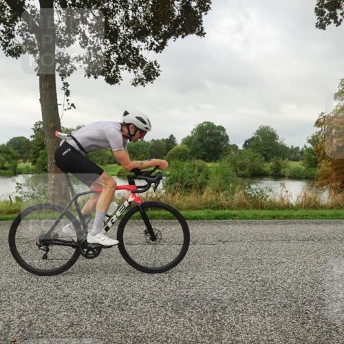 30.08.2026 - Elbe Triathlon Hamburg Michael Burmester http://msf.ph/oto/10045097 30.08.2026 09:15:34 Radfahren 317, 375 meine-sportfotos.de