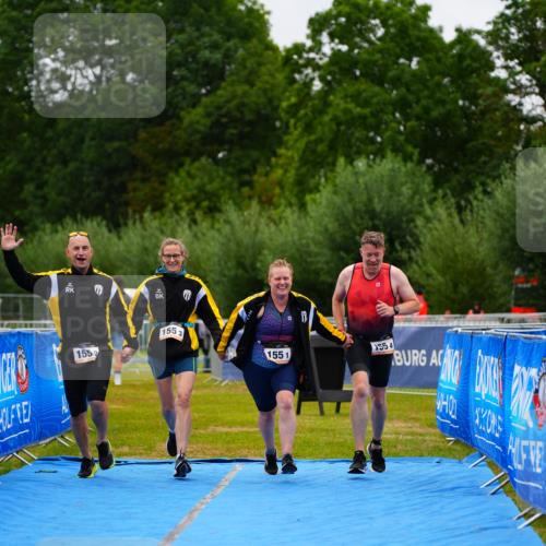 30.08.2026 - Elbe Triathlon Hamburg LAZAROV Photography http://msf.ph/oto/10045100 30.08.2026 16:50:08 Ziel  meine-sportfotos.de