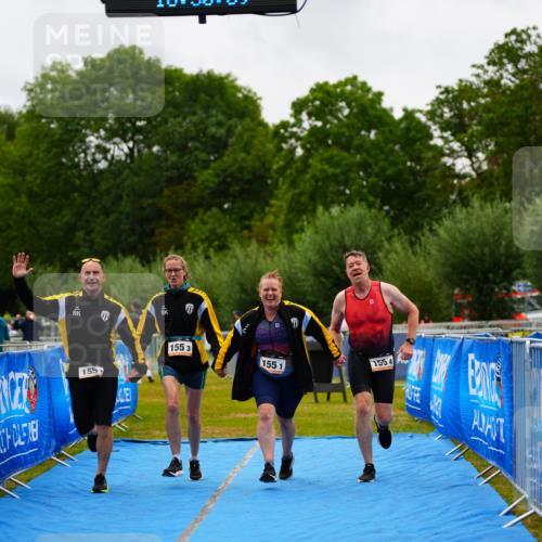 30.08.2026 - Elbe Triathlon Hamburg LAZAROV Photography http://msf.ph/oto/10045104 30.08.2026 16:50:09 Ziel  meine-sportfotos.de