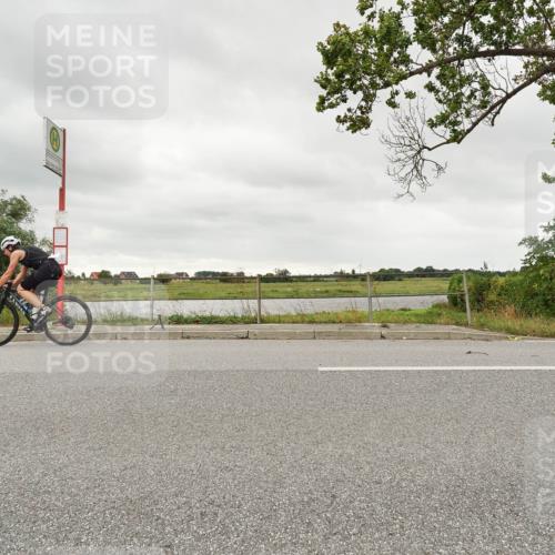30.08.2026 - Elbe Triathlon Hamburg Michael Burmester http://msf.ph/oto/10045128 30.08.2026 14:20:07 Radfahren  meine-sportfotos.de