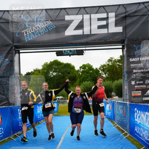 30.08.2026 - Elbe Triathlon Hamburg LAZAROV Photography http://msf.ph/oto/10045130 30.08.2026 16:50:10 Ziel  meine-sportfotos.de