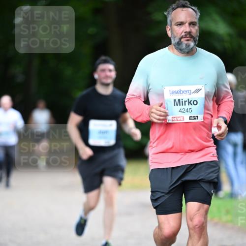 30.08.2026 - Blankeneser Heldenlauf Dr. Thomas Lammeyer http://msf.ph/oto/10045139 30.08.2026 11:22:03 Laufen 60, 4245 meine-sportfotos.de