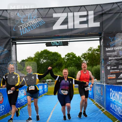 30.08.2026 - Elbe Triathlon Hamburg LAZAROV Photography http://msf.ph/oto/10045141 30.08.2026 16:50:11 Ziel  meine-sportfotos.de