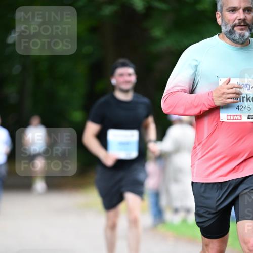 30.08.2026 - Blankeneser Heldenlauf Dr. Thomas Lammeyer http://msf.ph/oto/10045146 30.08.2026 11:22:04 Laufen 4245 meine-sportfotos.de