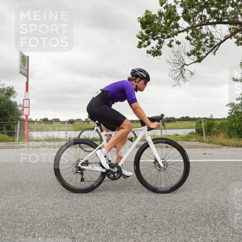 30.08.2026 - Elbe Triathlon Hamburg Michael Burmester http://msf.ph/oto/10045175 30.08.2026 14:20:43 Radfahren 141, 149 meine-sportfotos.de
