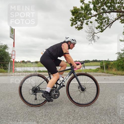 30.08.2026 - Elbe Triathlon Hamburg Michael Burmester http://msf.ph/oto/10045193 30.08.2026 14:20:57 Radfahren 132, 146, 147, 165, 172 meine-sportfotos.de
