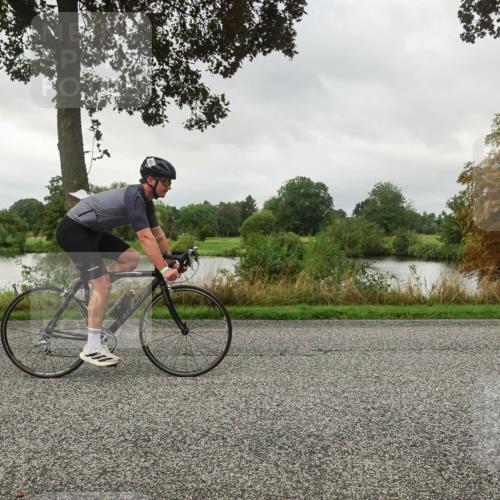 30.08.2026 - Elbe Triathlon Hamburg Michael Burmester http://msf.ph/oto/10045208 30.08.2026 09:16:28 Radfahren 285, 369, 376, 379, 405, 622 meine-sportfotos.de