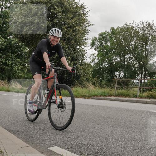 30.08.2026 - Elbe Triathlon Hamburg Michael Burmester http://msf.ph/oto/10045223 30.08.2026 15:23:17 Radfahren  meine-sportfotos.de