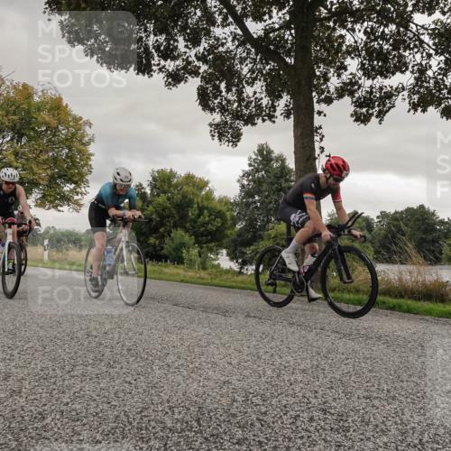 30.08.2026 - Elbe Triathlon Hamburg Michael Burmester http://msf.ph/oto/10045227 30.08.2026 09:26:55 Radfahren 229, 245, 310, 318, 328, 359, 503, 580, 595, 596, 626, 676 meine-sportfotos.de