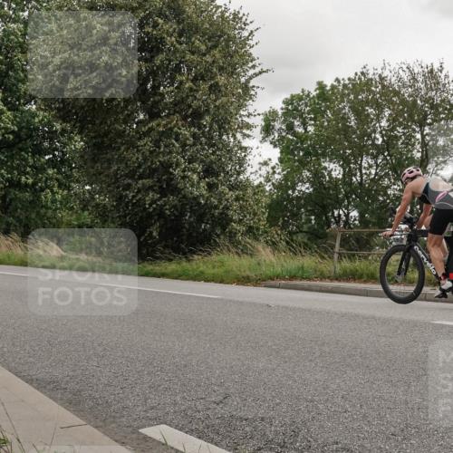 30.08.2026 - Elbe Triathlon Hamburg Michael Burmester http://msf.ph/oto/10045232 30.08.2026 15:23:33 Radfahren  meine-sportfotos.de