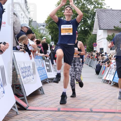 30.08.2026 - Blankeneser Heldenlauf Lena Gebhardt http://msf.ph/oto/10045234 30.08.2026 11:50:58 Ziel 2105, 2149, 2150, 2209, 2544, 2712, 2881 meine-sportfotos.de