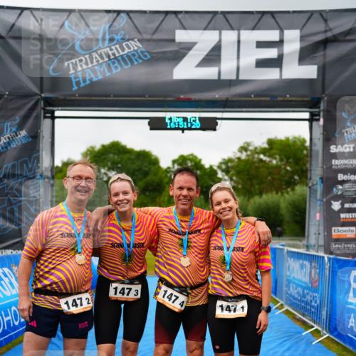 30.08.2026 - Elbe Triathlon Hamburg LAZAROV Photography http://msf.ph/oto/10045235 30.08.2026 16:51:27 Ziel  meine-sportfotos.de